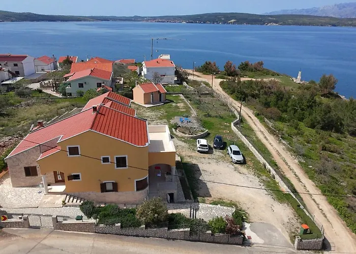 Apartments Mikecin