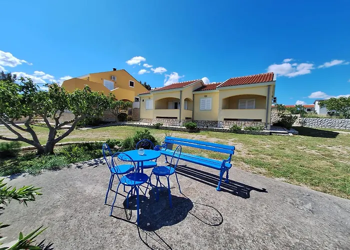 Apartments Mikecin